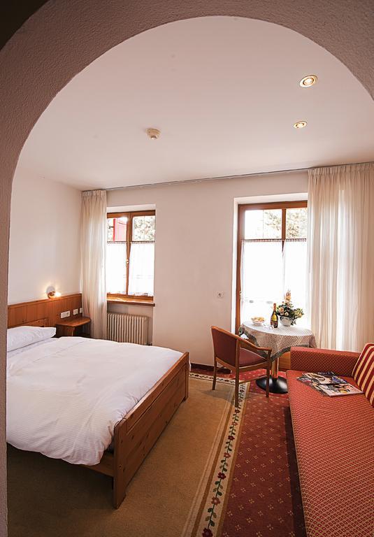 Hotel Waldheim Belvedere Brixen Buitenkant foto